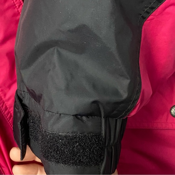 Vintage Woolrich Women’s Pink & Black Mesh Lined Hooded Rain Ski Jacket Size XL - Picture 12 of 15